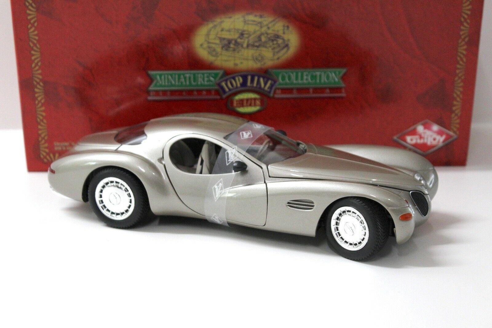 1:18 Guiloy Chrysler Atlantic champagner beige