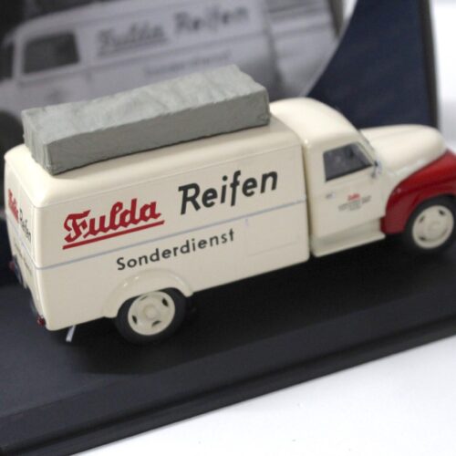 1:43 Schuco Hanomag L28 Kasten-LKW Fulda Reifen beige