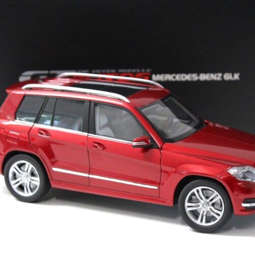 1:18 Welly GTA Mercedes GLK 2013 red SP