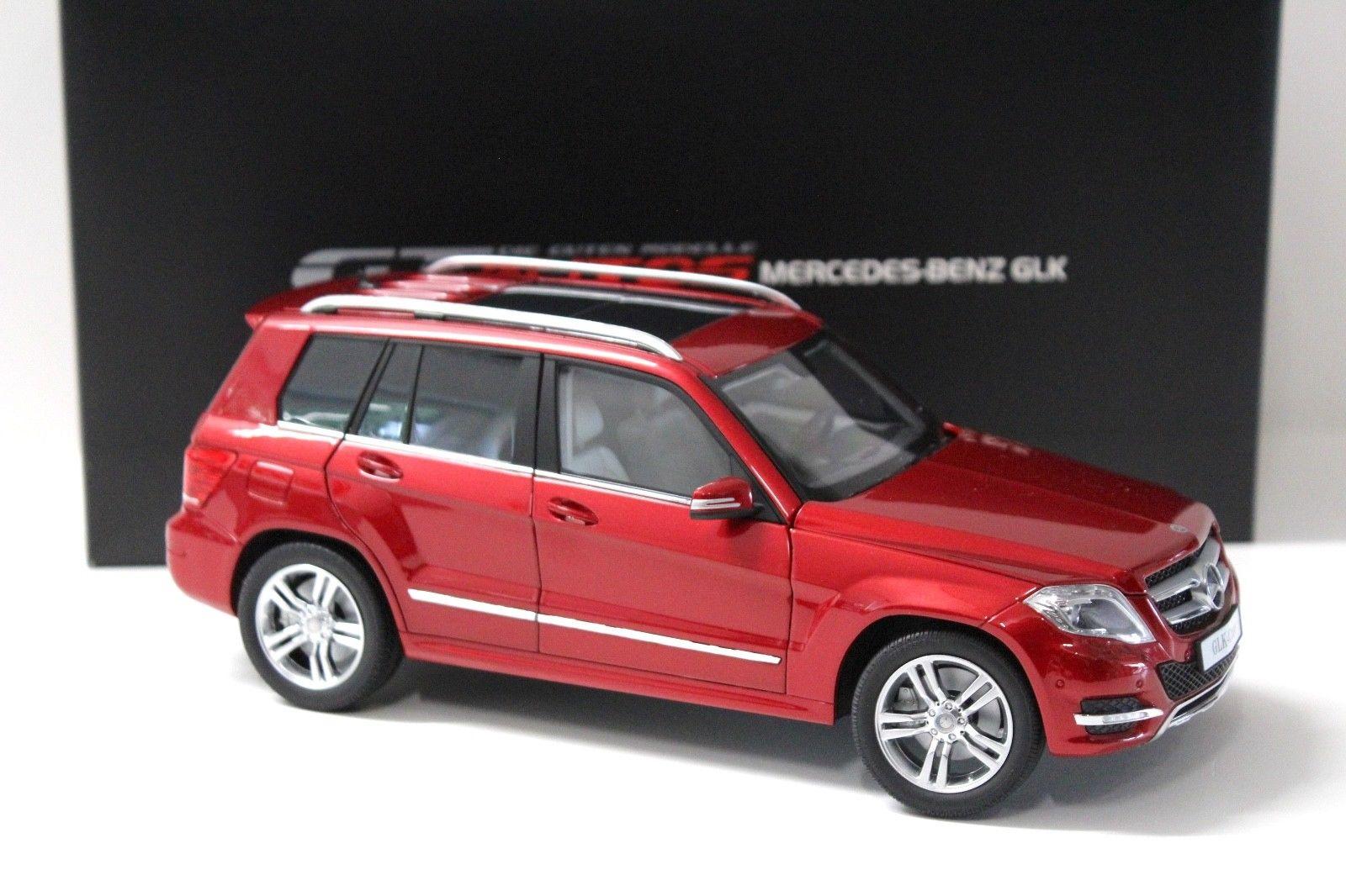 1:18 Welly GTA Mercedes GLK 2013 red SP
