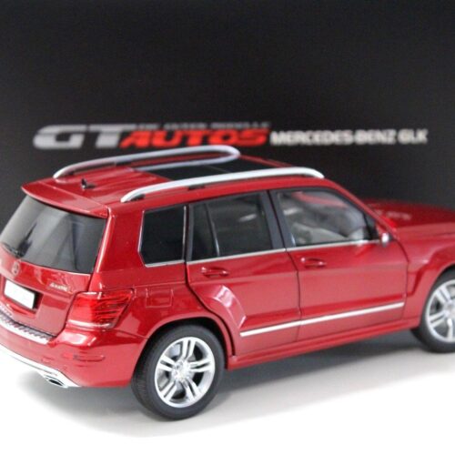 1:18 Welly GTA Mercedes GLK 2013 red SP