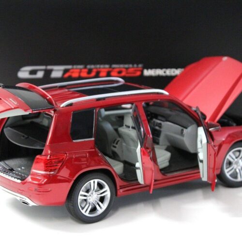 1:18 Welly GTA Mercedes GLK 2013 red SP
