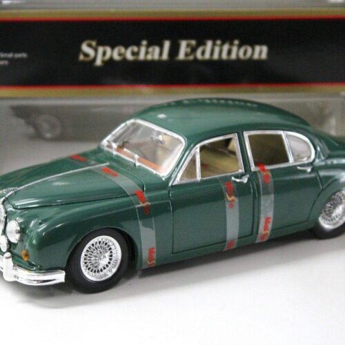 1:18 Maisto Jaguar Mark II Sedan dark green