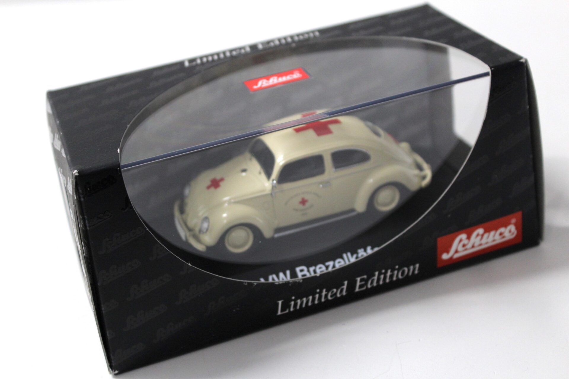 1:43 Schuco VW Käfer Brezelkäfer DRK Rotes Kreuz