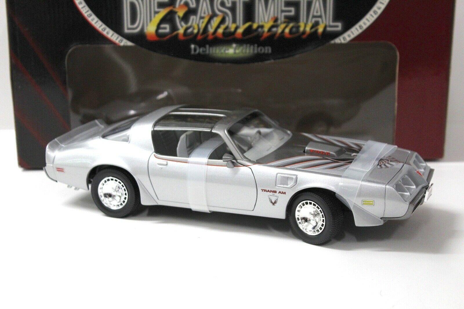 1:18 Road Signature Pontiac Firebird Trans AM 1979 silver