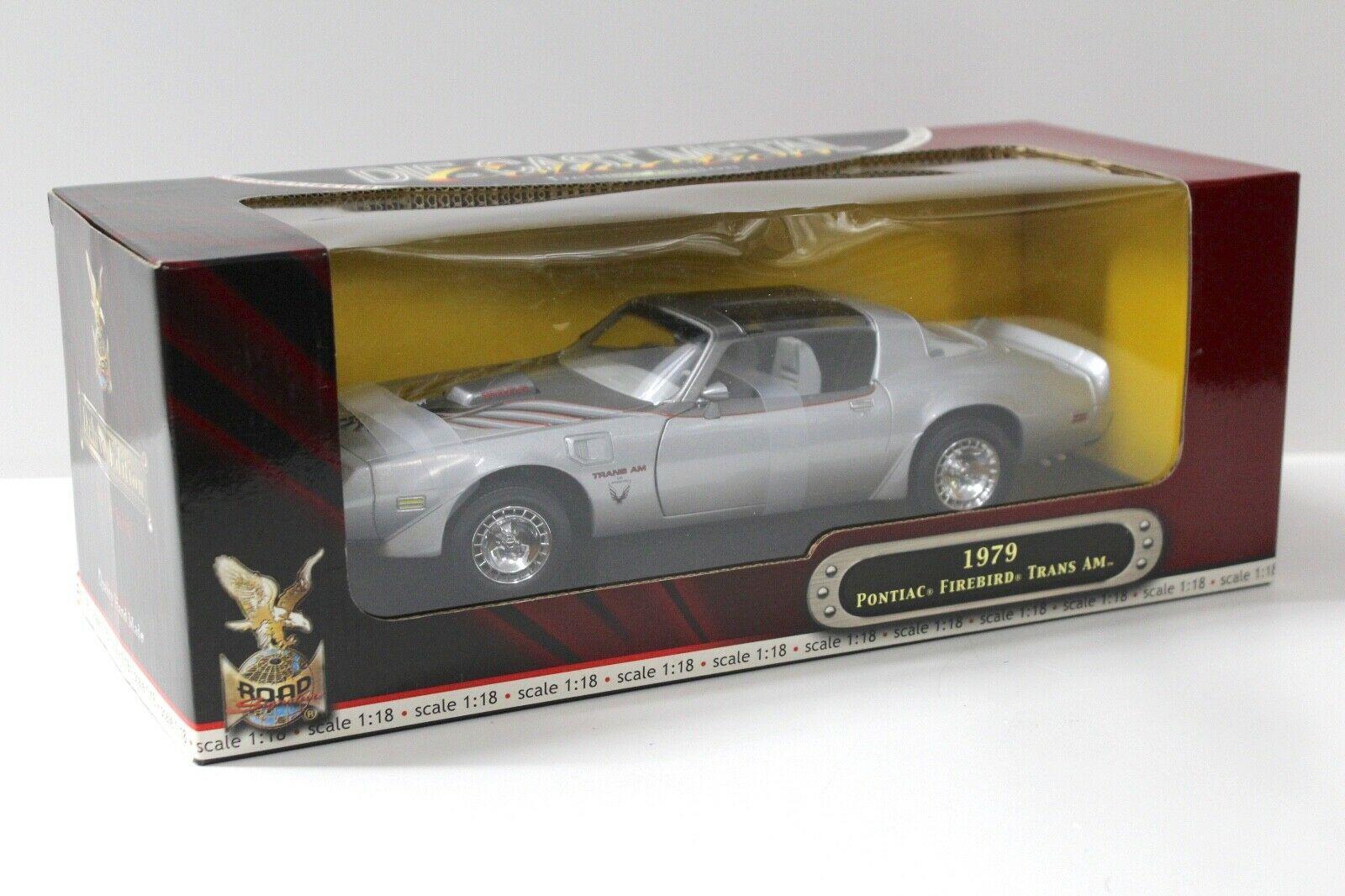 1:18 Road Signature Pontiac Firebird Trans AM 1979 silver