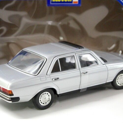 1:18 Revell Mercedes 230E W123 Limousine silver