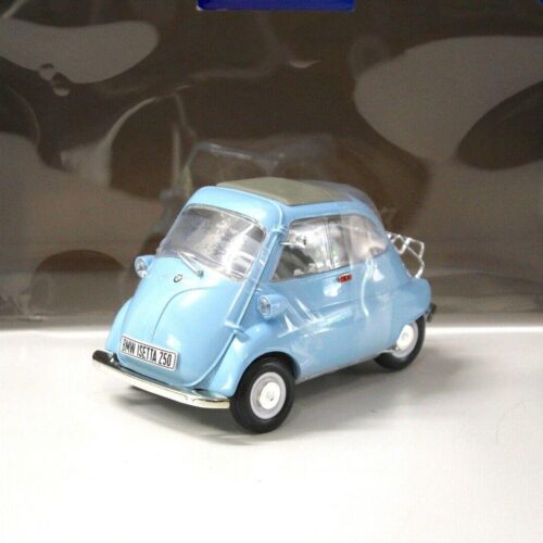 1:18 Revell BMW Isetta 250 light blue