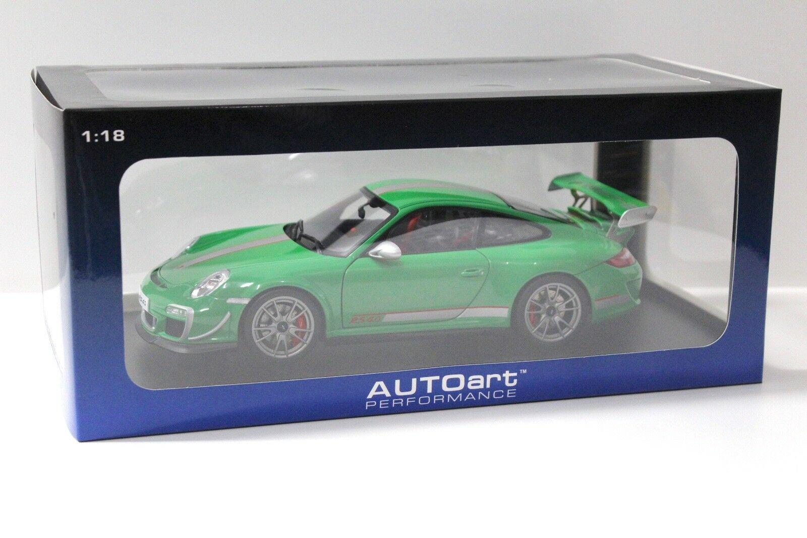 1:18 AUTOart Porsche 911 (997) GT3 RS 4.0 green