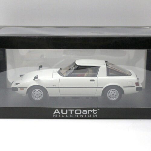 1:18 AUTOart Mazda Savanna RX-7 (SA) white