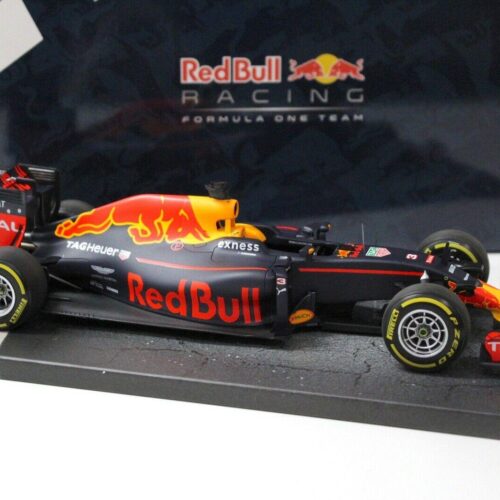 1:18 Minichamps Red Bull Racing F1 RB12 Ricciardo Austria GP