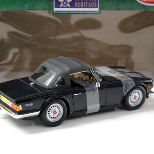 1:18 ERTL Britains Triumph TR6 Roadster dark blue