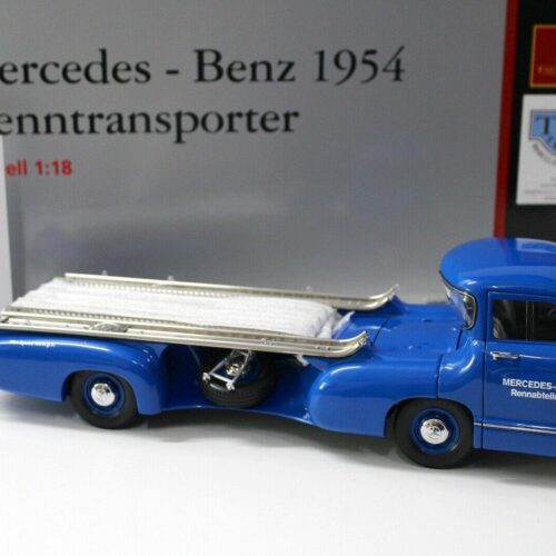 1:18 CMC Mercedes Renntransporter 1954 Das Blaue Wunder blue M-036