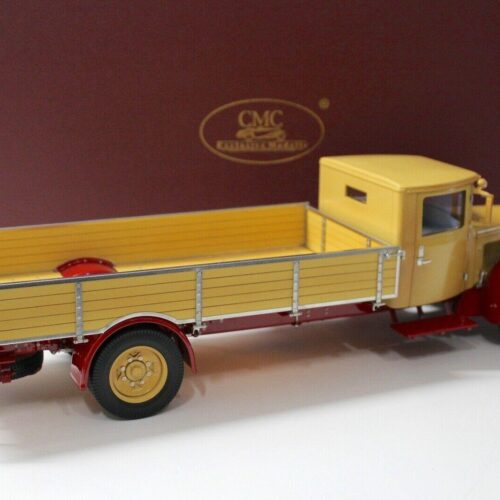 1:18 CMC Mercedes LO 2750 LKW mit Pritsche yellow