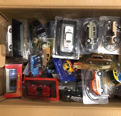 Large lot of 1:43 models mixed approx. 1050 pieces, publisher models - Image 1