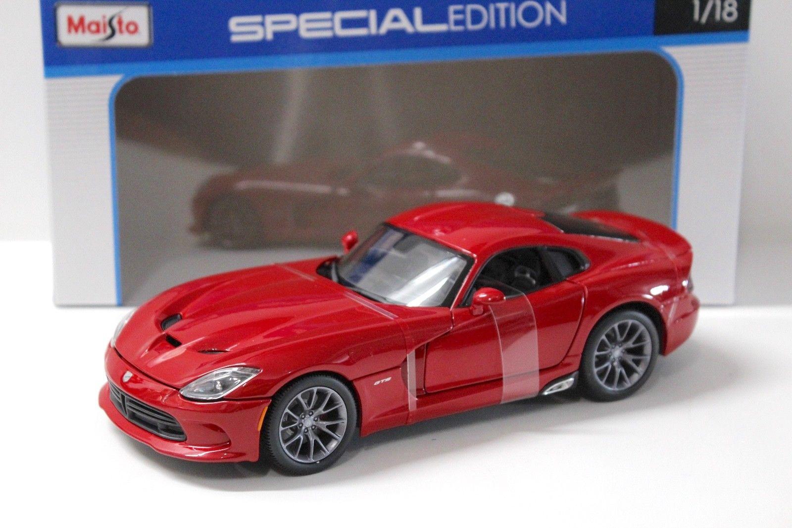 1:18 Maisto Dodge Viper GTS Coupe 2013 red