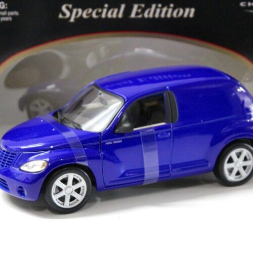 1:18 Maisto Chrysler Panel Cruiser blue