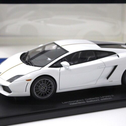 1:18 AUTOart Lamborghini Gallardo LP550-2 Balboni white