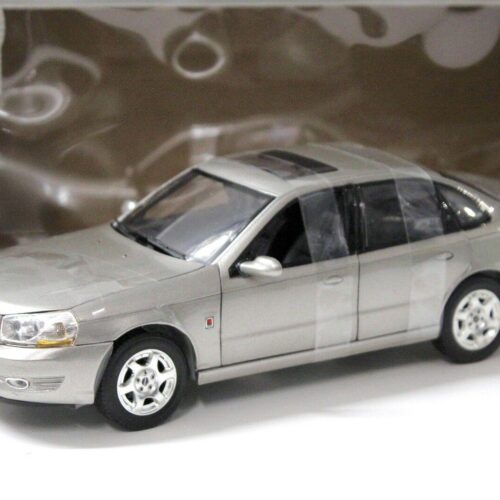 1:18 Highway 61 Saturn L300 Sport Sedan beige