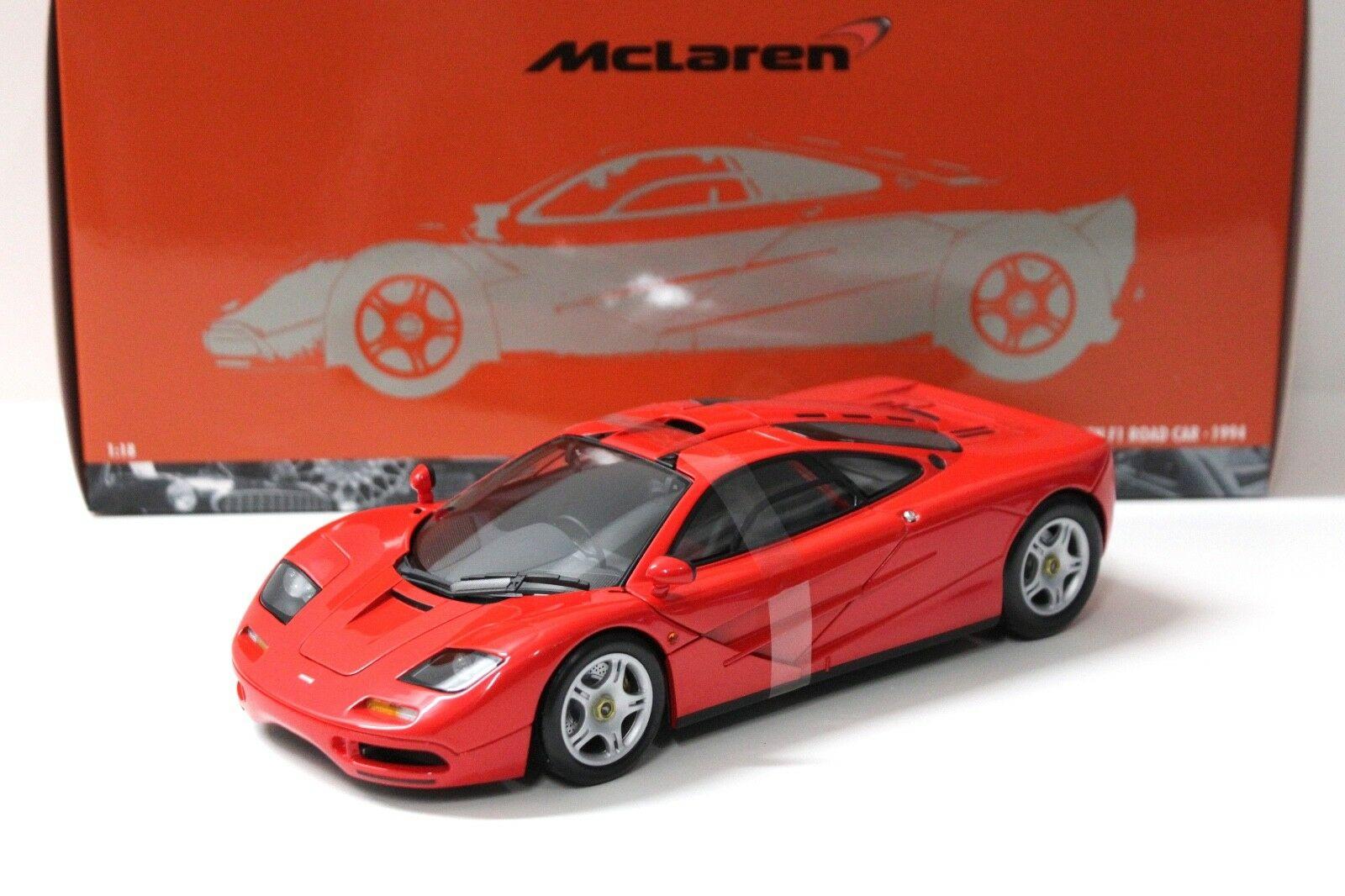 ID 45964 orig.jpg 1:18 Minichamps McLaren F1 Road Car 1994 red