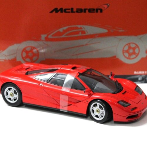 1:18 Minichamps McLaren F1 Road Car 1994 red