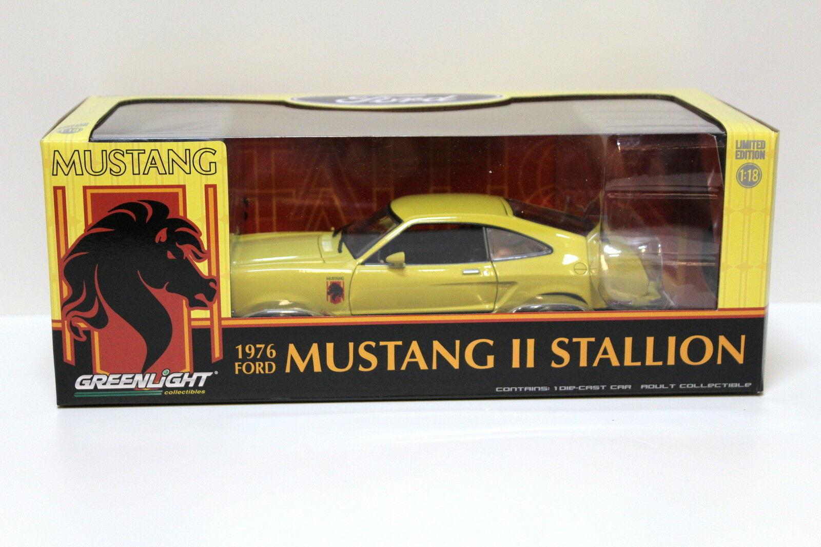 1:18 Greenlight Ford Mustang II Stallion 1976 yellow