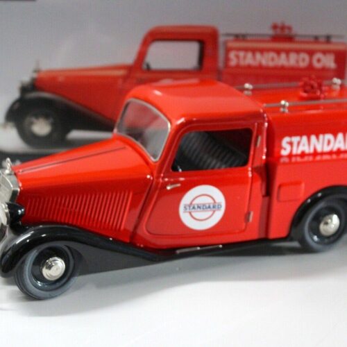 1:18 Schuco Mercedes 170V Tankwagen Standard OIL red