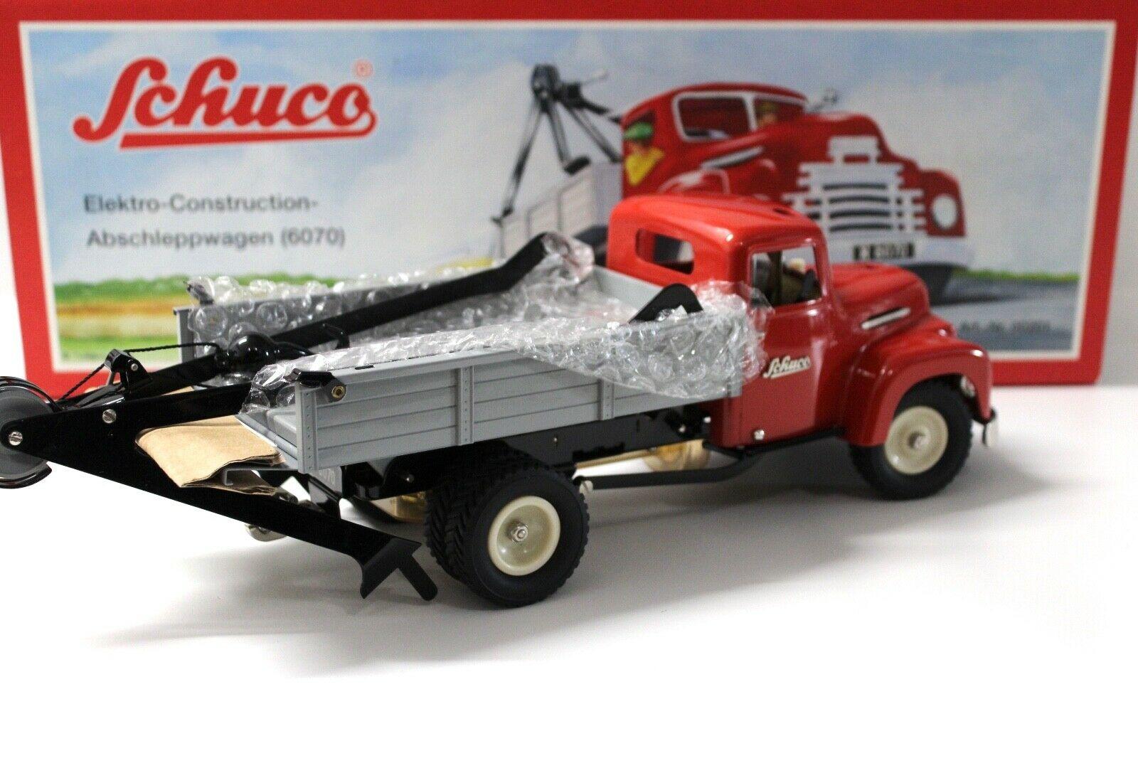 Schuco 6070 Elektro Construction Abschleppwagen Abschlepper LKW red