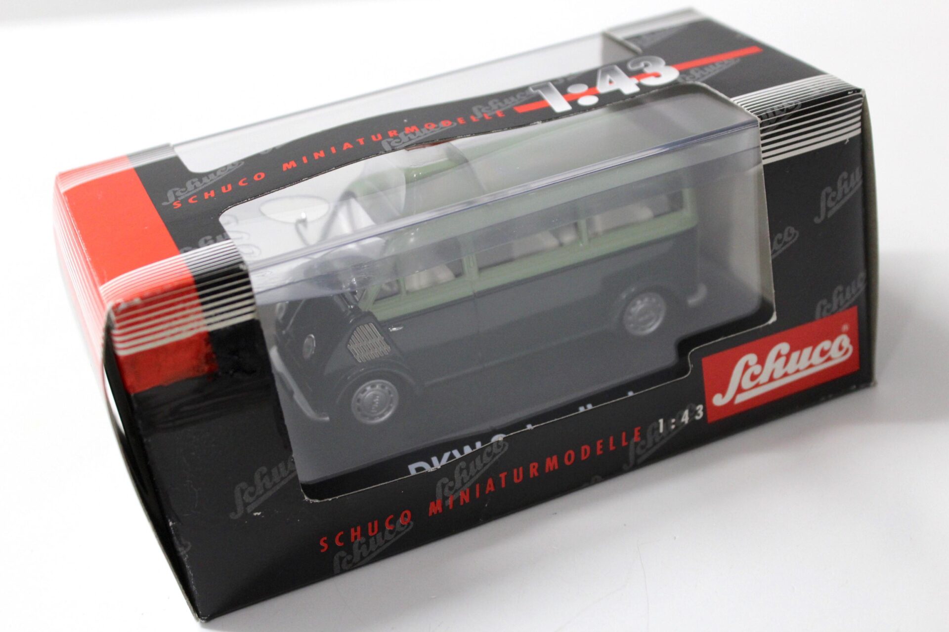 1:43 Schuco DKW Schnelllaster Bus dark green/ green