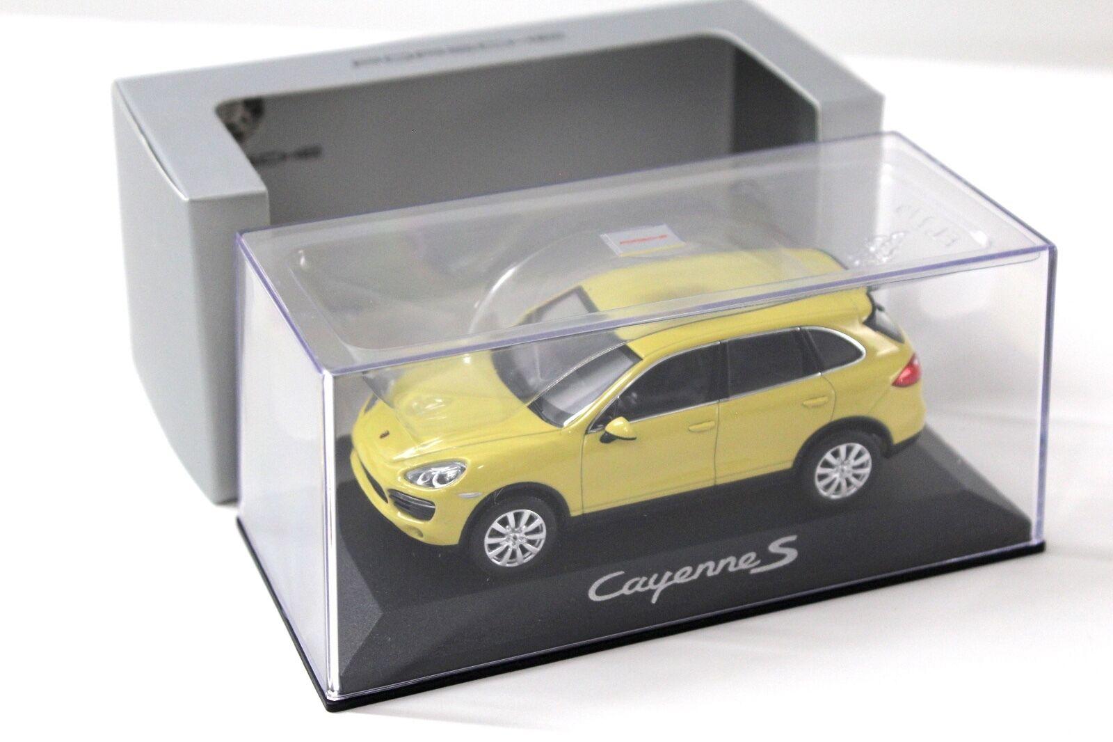 1:43 Minichamps Porsche Cayenne S yellow DEALER VERSION