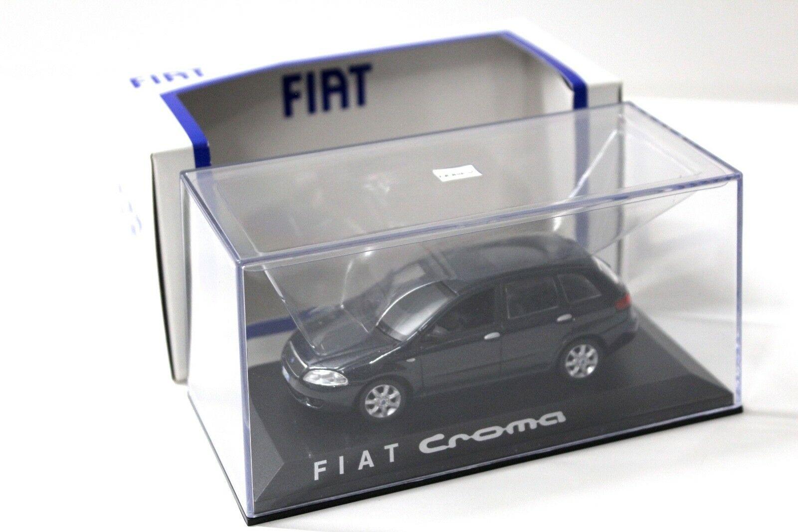 1:43 Norev Fiat Croma 2005 dark blue