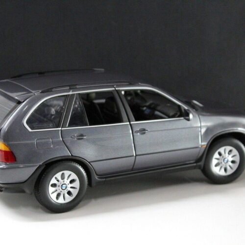 1:18 Kyosho BMW X5 E53 3.0d grey DEALER VERSION
