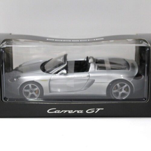 1:18 Maisto Porsche Carrera GT silver DEALER VERSION