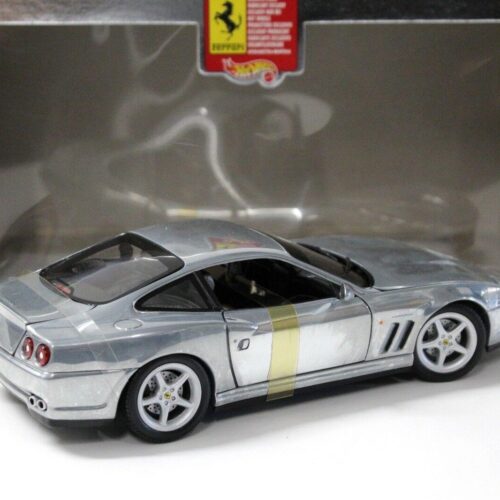 1:18 Hot Wheels Ferrari 550 Maranello Coupe metal polish