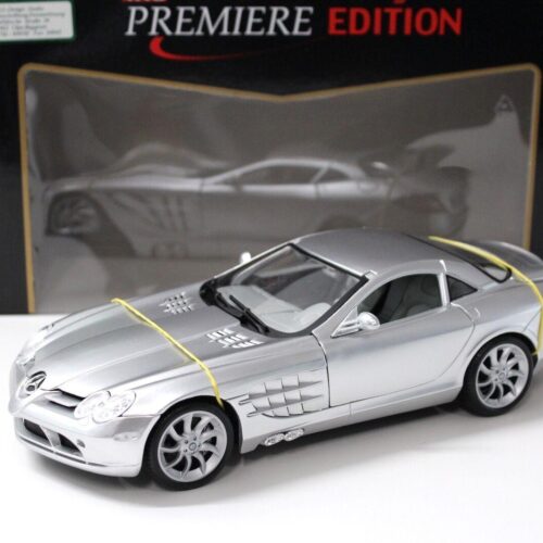 1:18 Maisto Mercedes SLR McLaren STANDOX silver