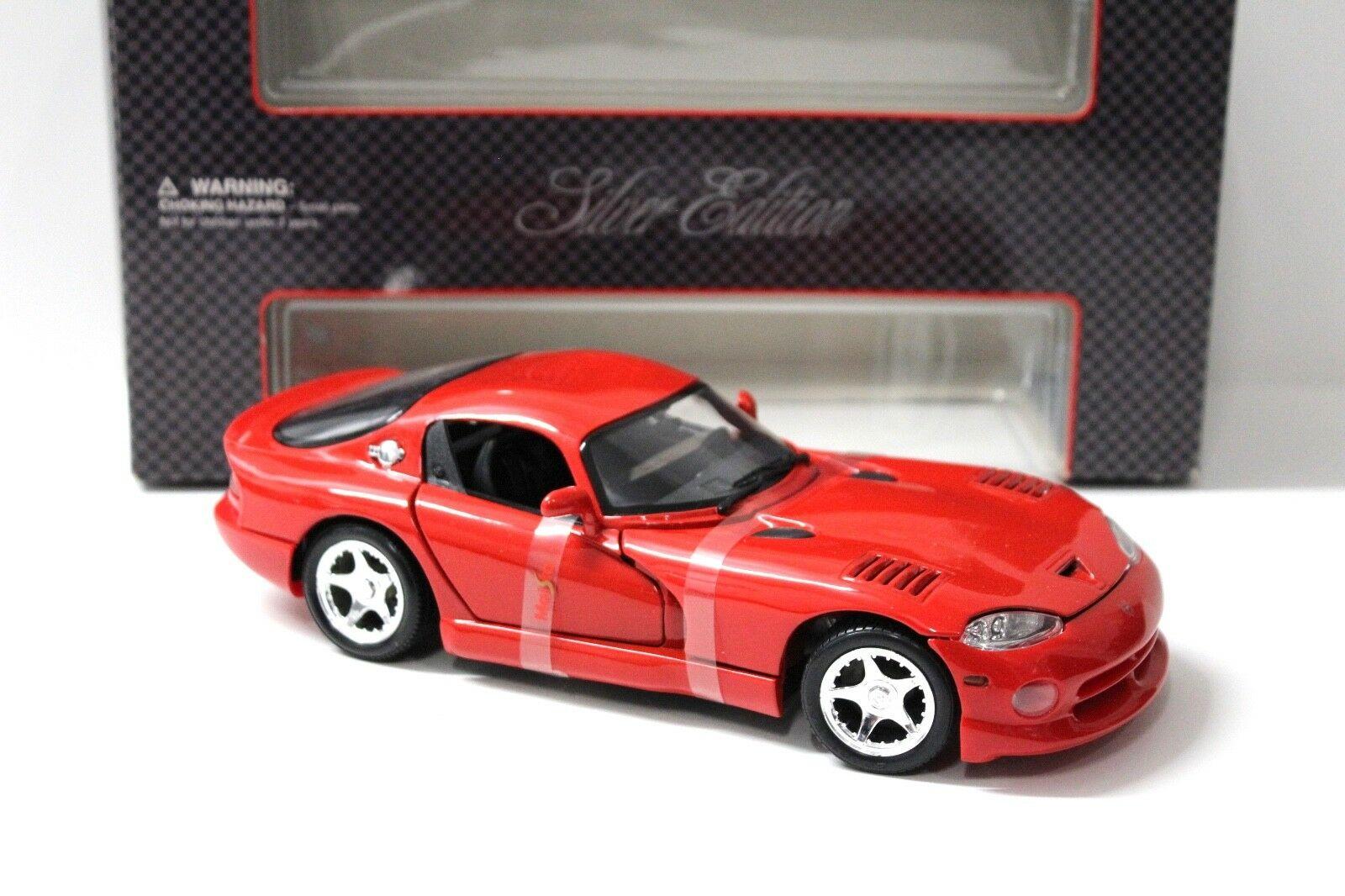 1:18 Maisto Dodge Viper GTS Coupe 1997 red