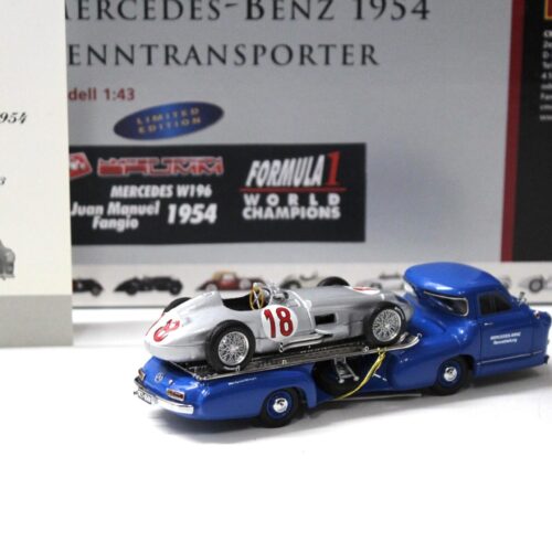 1:43 CMC Mercedes Renntransporter 1954 mit Brumm W196 Juan Fangio