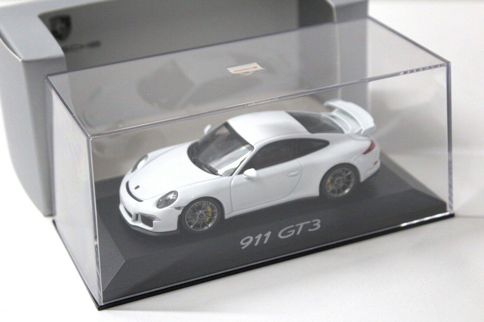 1:43 Minichamps Porsche 911 991 GT3 white DEALER VERSION