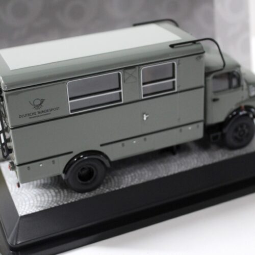 1:43 Premium ClassiXXs Mercedes LA911 Deutsche Post Fernmeldenotdienst
