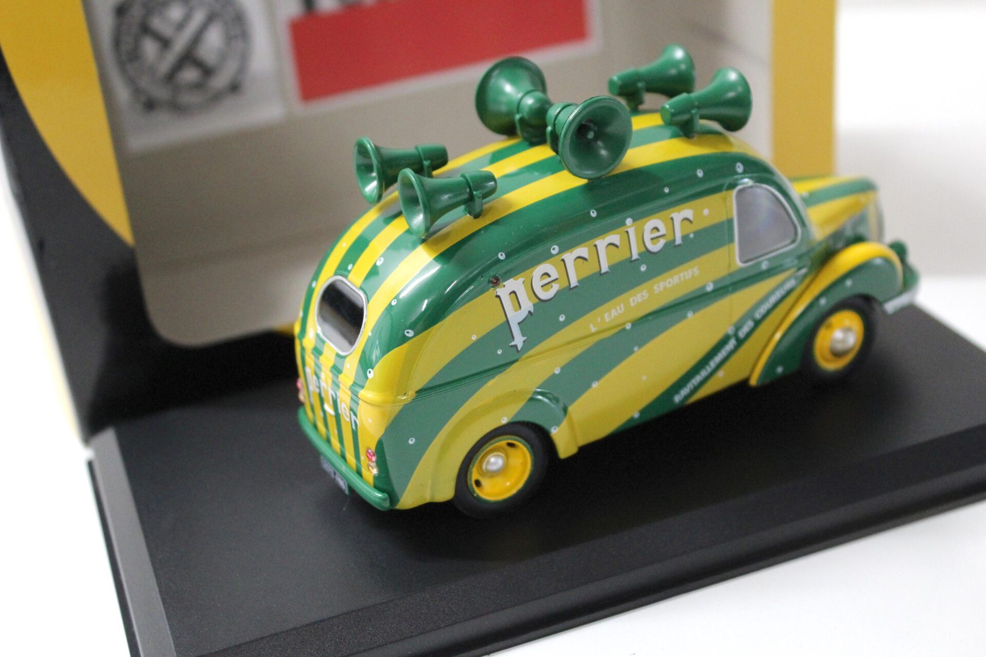 1:43 Lutil Momaco Hotchkiss PL20 "PERRIER" green/ yellow