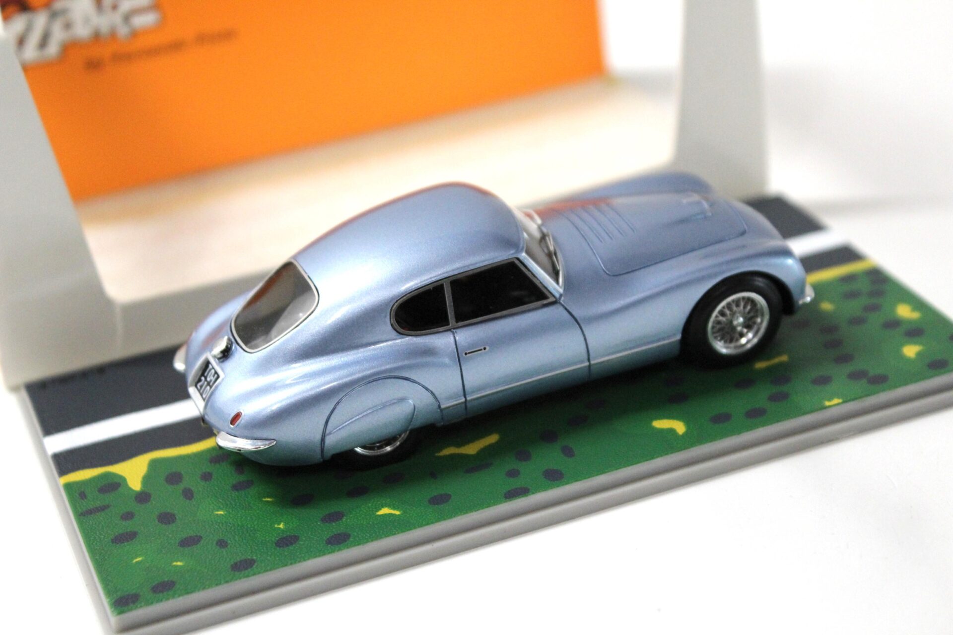 1:43 Spark Bizarre Fiat 8V First Series 1953 metallic blue