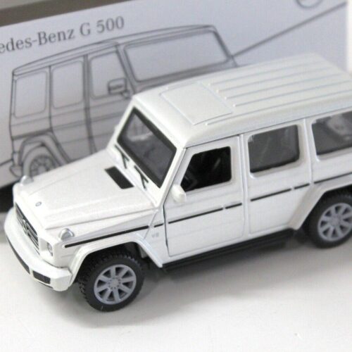 1:43 Maisto Mercedes G500 W463 Pullback white DEALER VERSION
