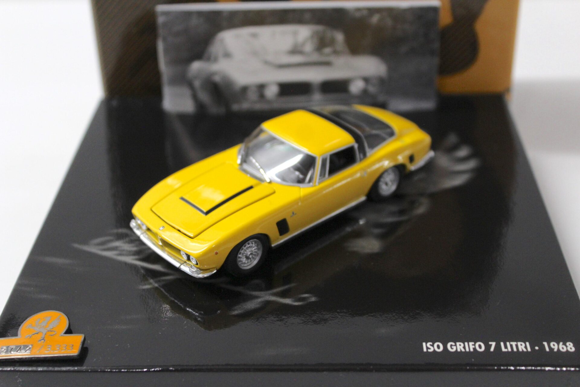 ID 48289 orig.jpg 1:43 Minichamps ISO Grifo 7 litri V8 yellow 1968