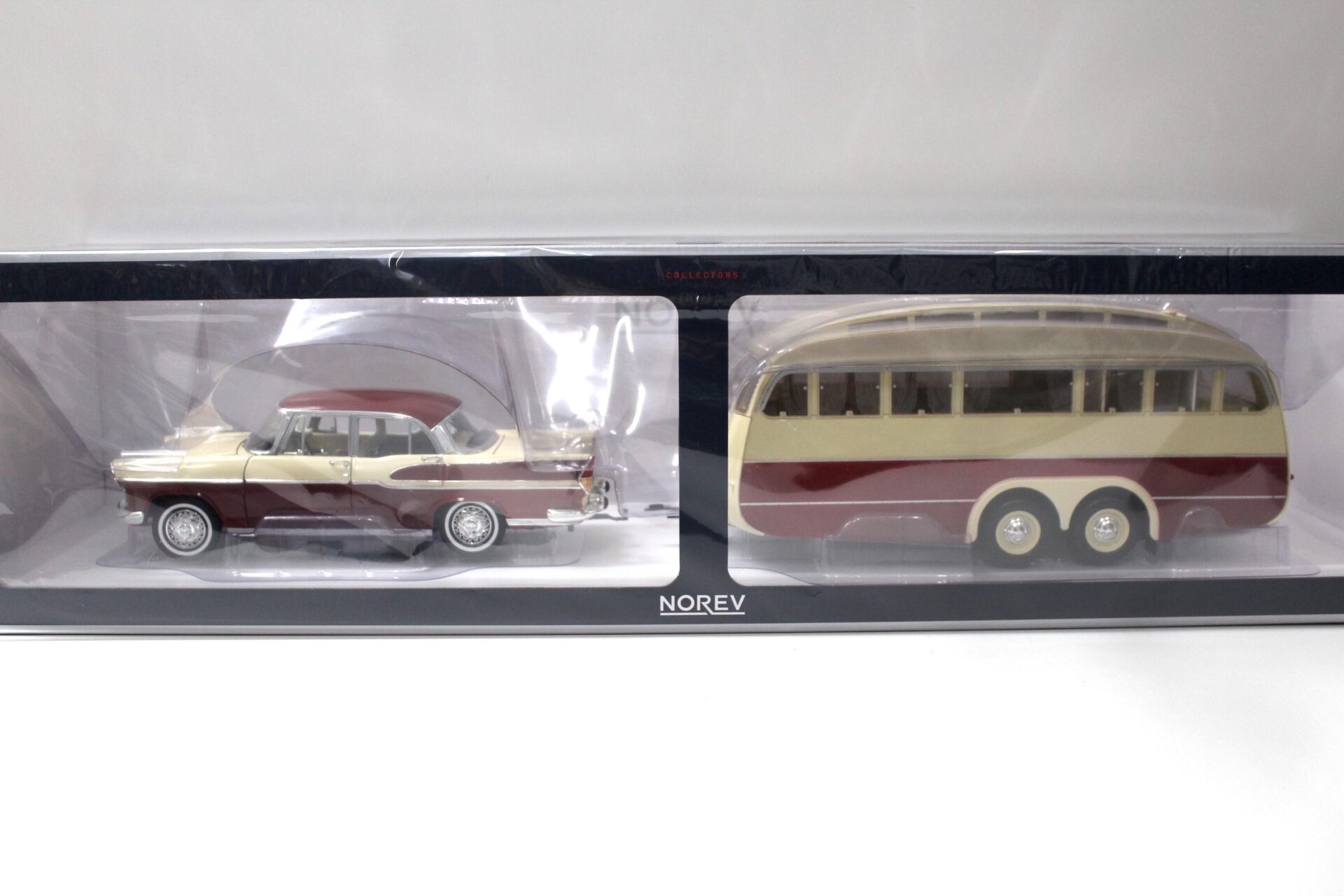 1:18 Norev Simca Vedette Chambord 1958 + Caravane Henon red & ivoire