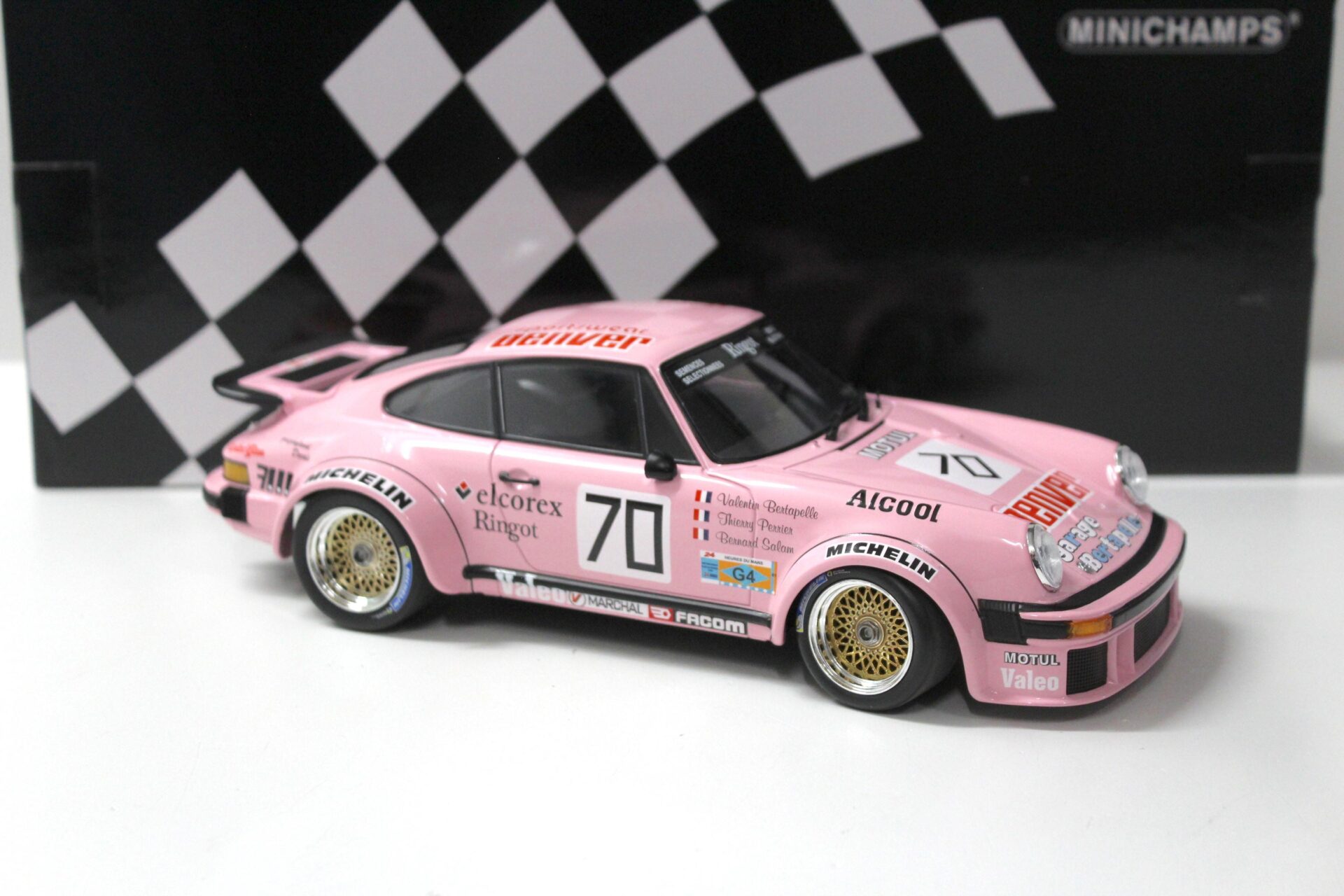 1:18 Minichamps Porsche 934 Thierry Perrier / Salam #70 Winners Gr.4 LM 1981