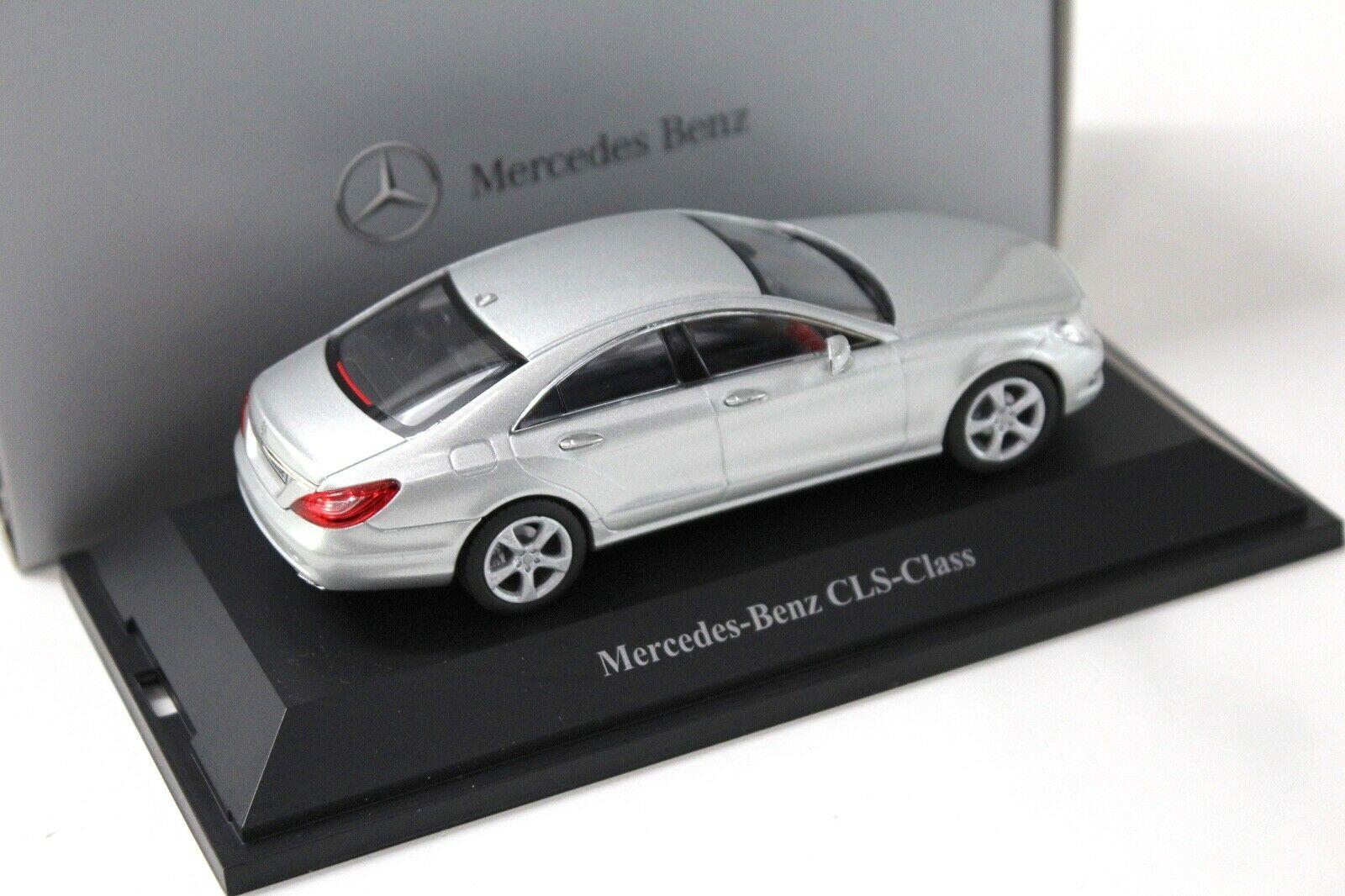 1:43 Norev Mercedes CLS-Klasse silver DEALER VERSION