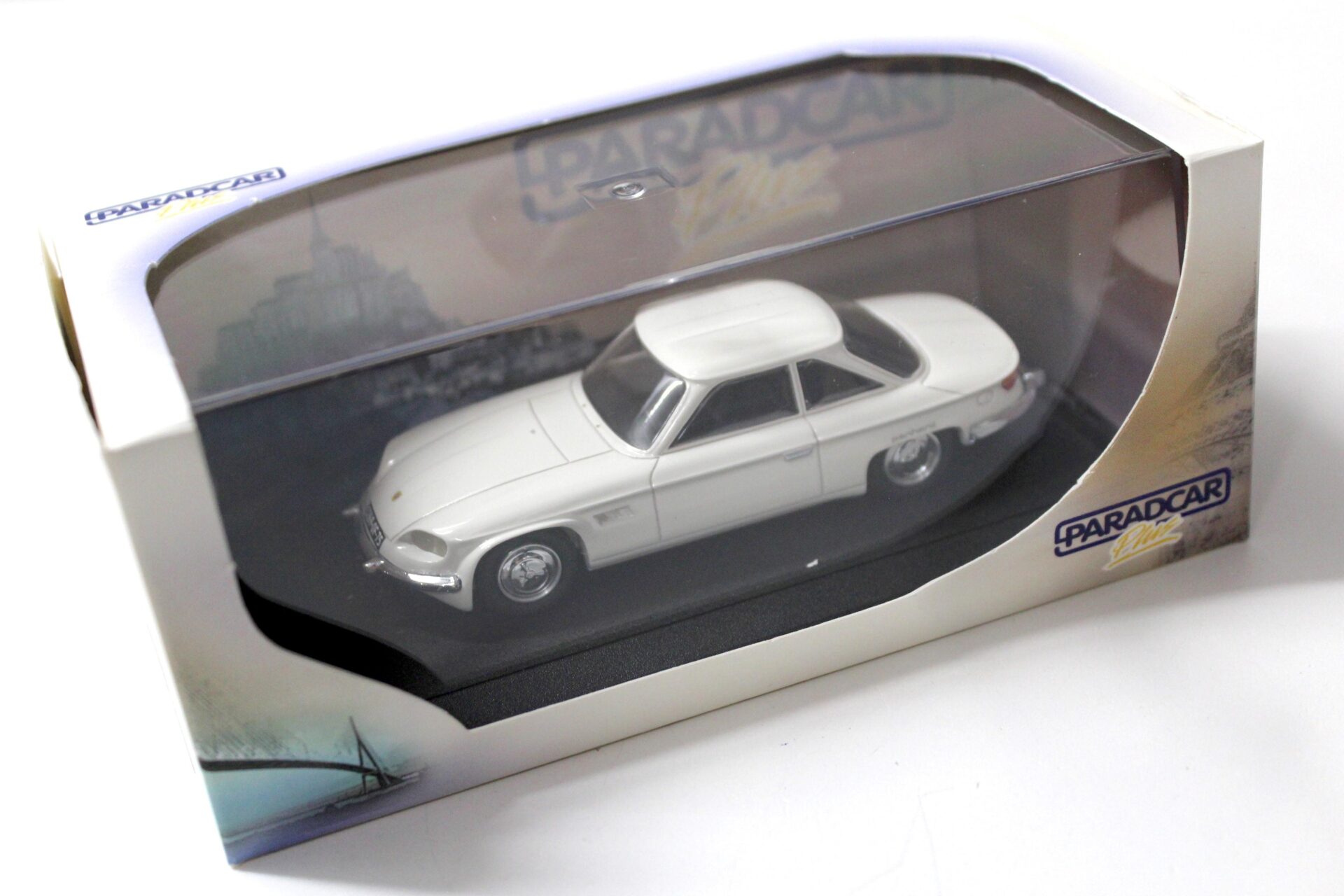 1:43 Paradcar Panhard Proto 1965 Coupe white