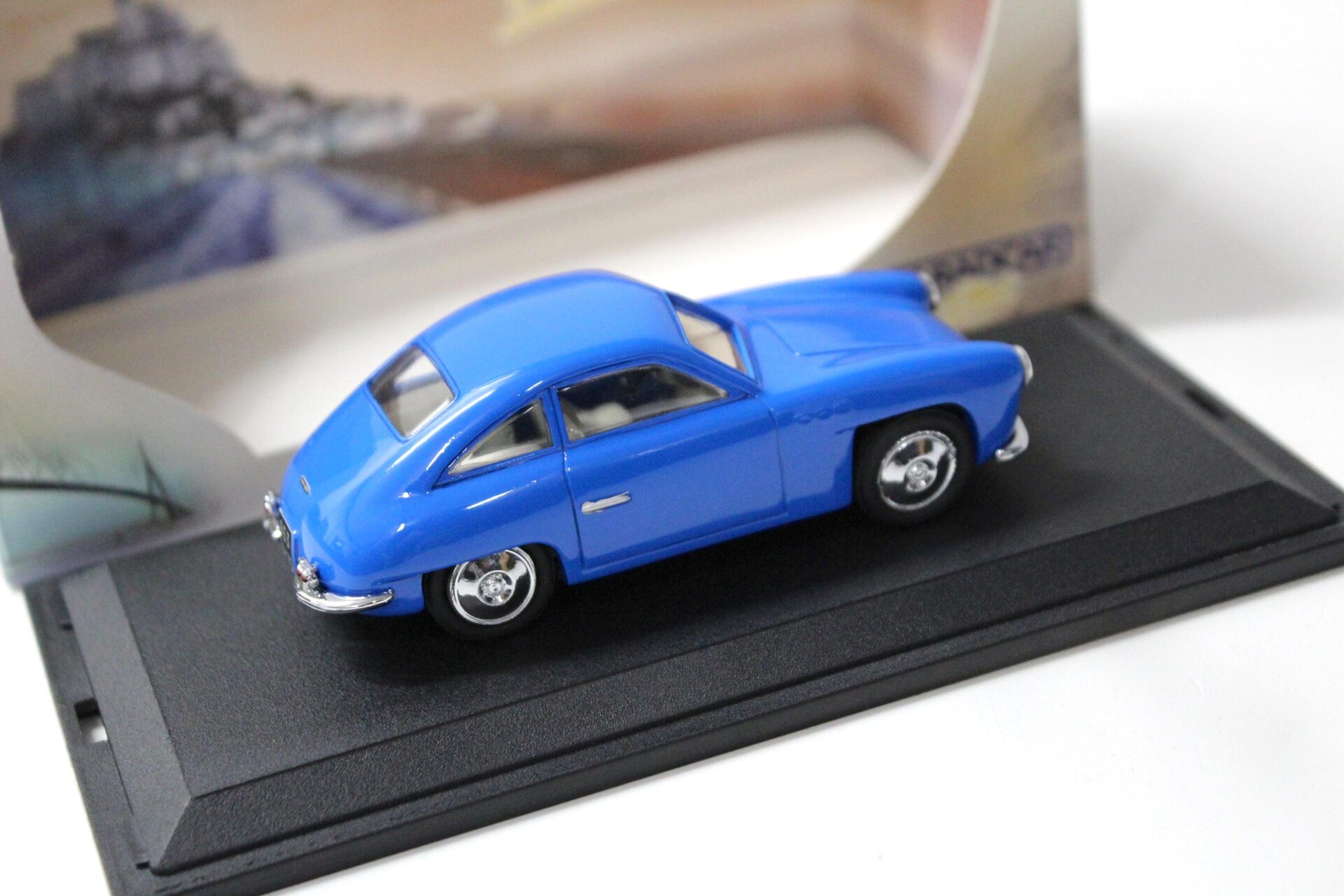 1:43 Paradcar DB Panhard Coach Frua 1952 blue