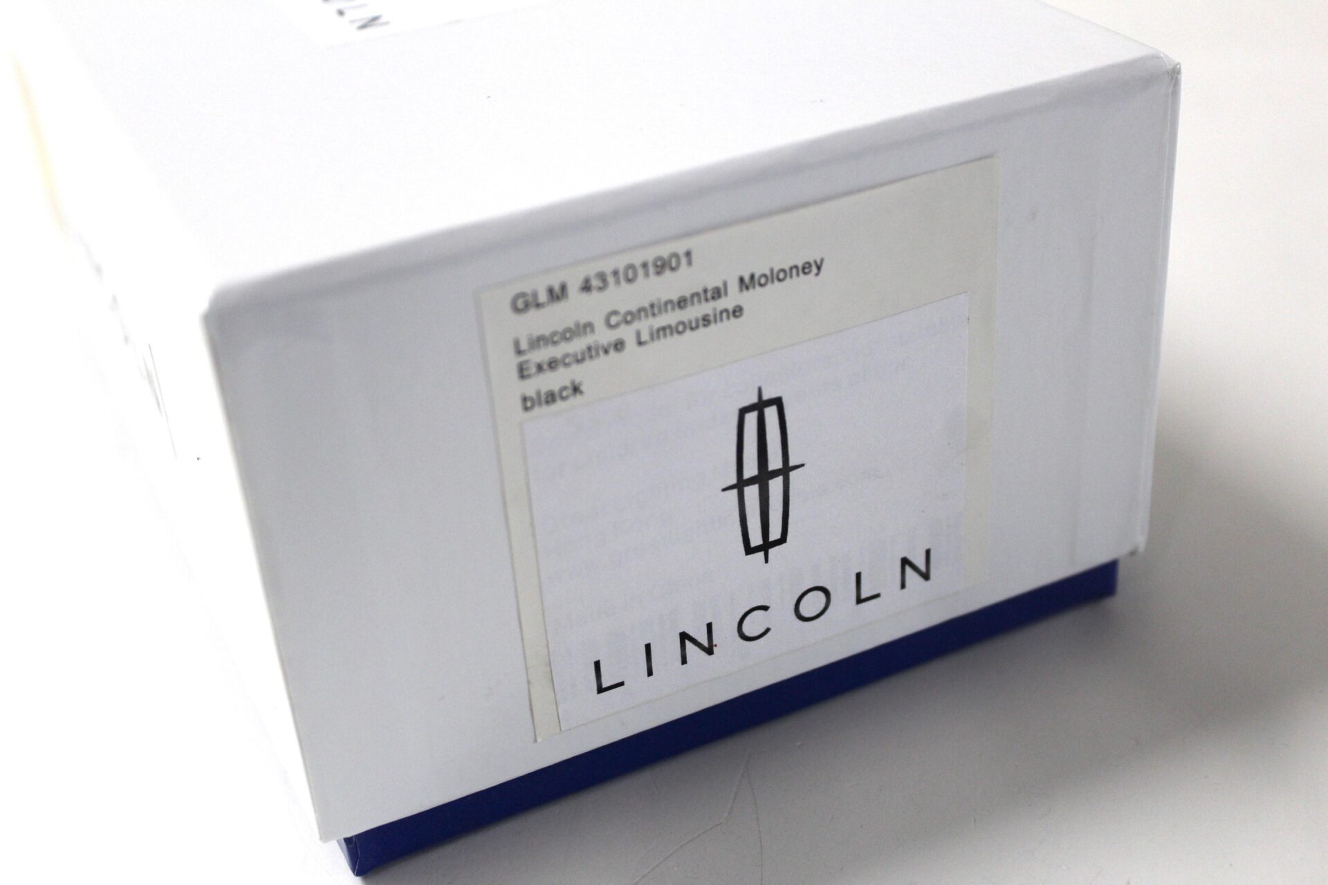 1:43 GLM Lincoln Continental Moloney Executive Limousine 1976 black