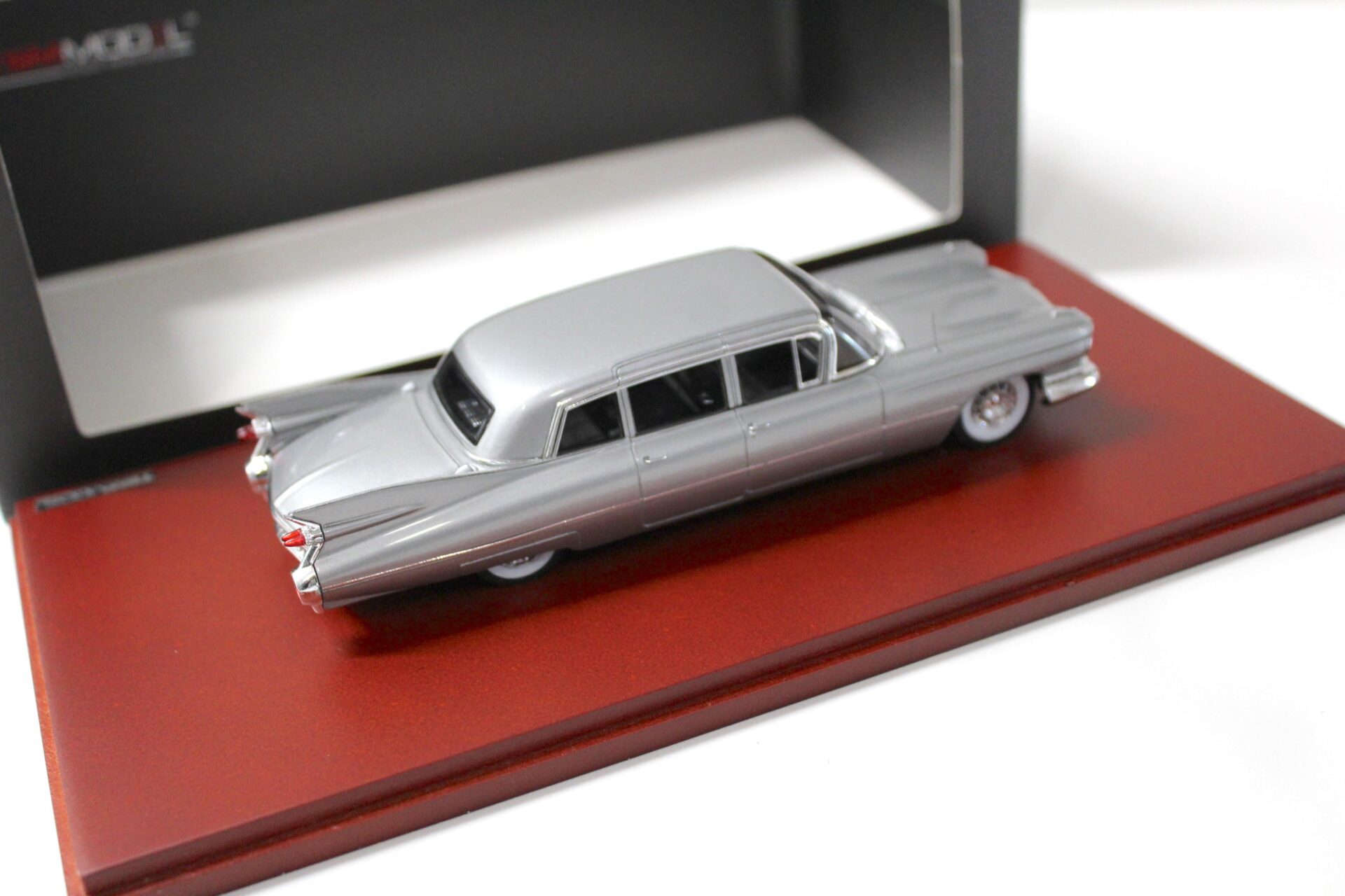 1:43 TSM True Scale 1959 Cadillac Series 75 Limousine silver